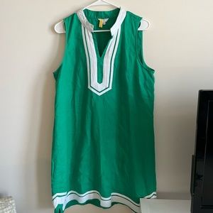 Green Crown & Ivy Shift Dress